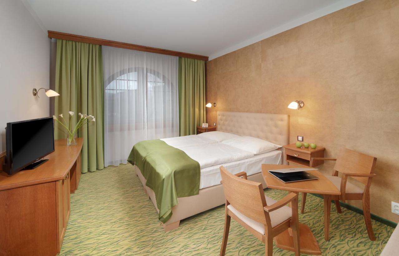 Wellness Hotel Windsor Špindlerŭv Mlýn Exteriör bild